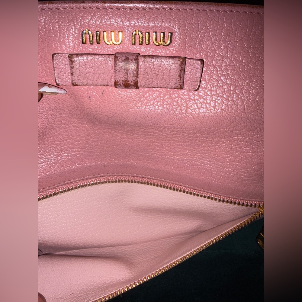 Miu Miu Pre-loved Pink Leather Clutch with Gold Chain with Matching Key Holder - Picture 15 of 16